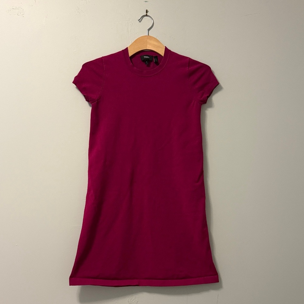Theory Magenta Short Sleeve Dress | Size S